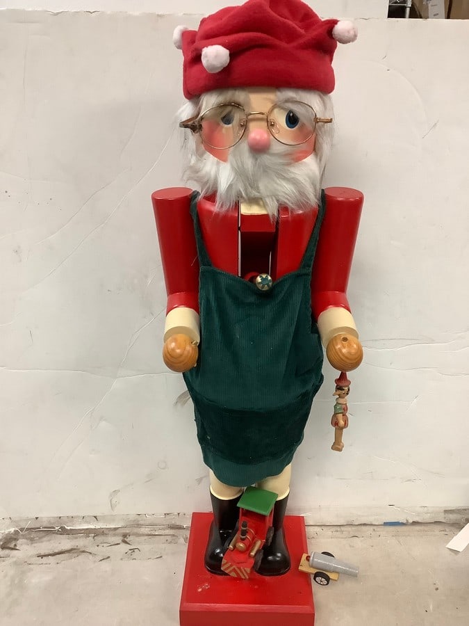 Wooden Santa nutcracker 31.5in.tall (1 of 1)
