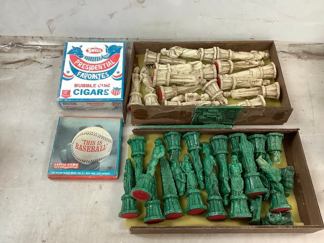 Lot of vintage chess pieces and more: Lot of vintage chess pieces and more
