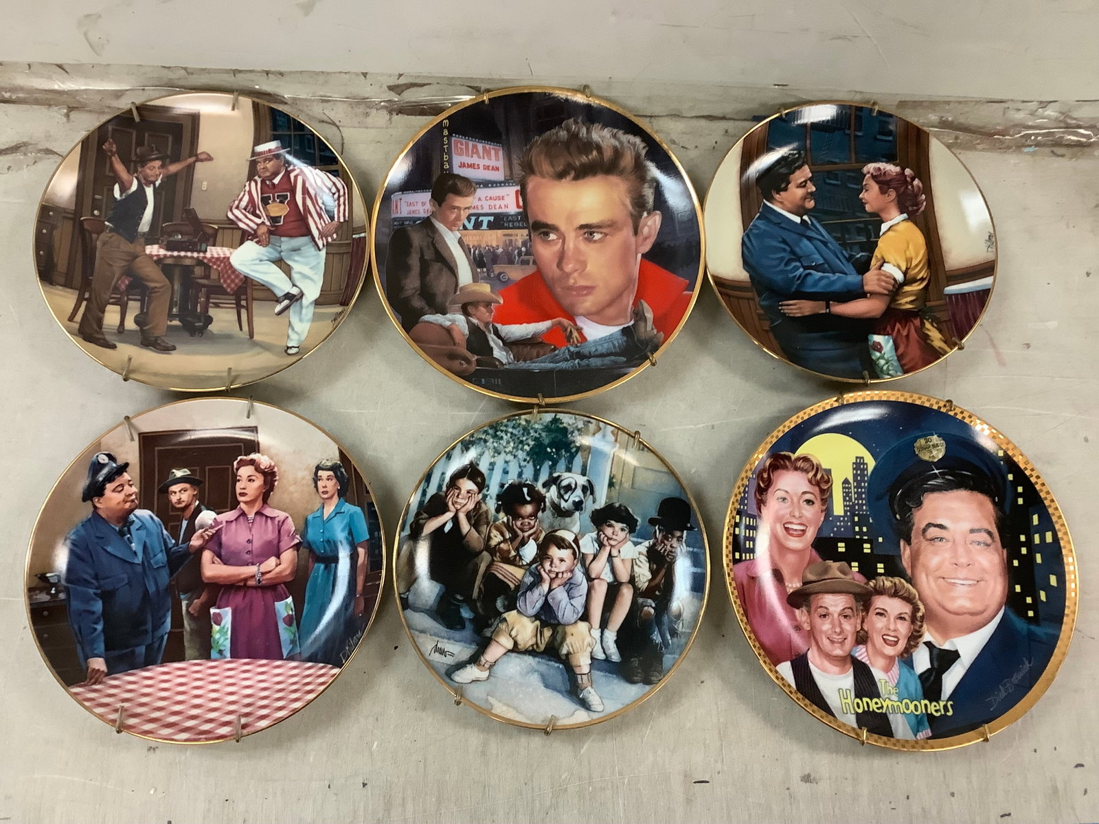 Lot of Hamilton Collection Commemorative Plates (Little Rascals, Honeymooners, and more): Lot of Hamilton Collection Commemorative Plates (Little Rascals, Honeymooners, and more)