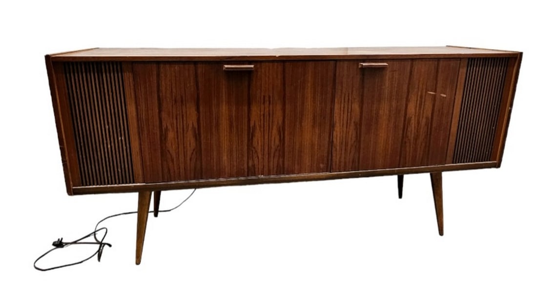 Midcentury Modern Westar 1960s Record Radio Console (1 of 6)