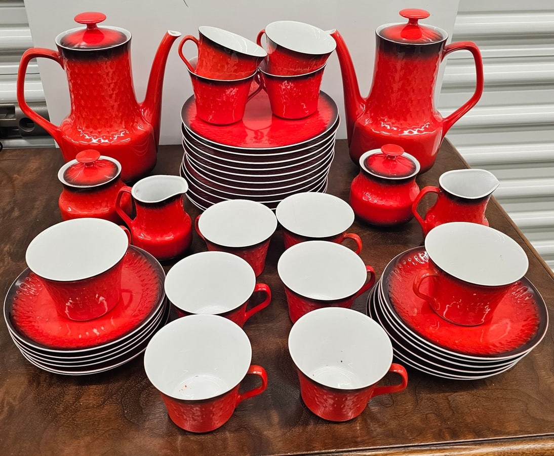 Midcentury Modern Germany Mitterteich Red Tea Service for 12: Midcentury Modern Germany Mitterteich Red Tea Service for 12