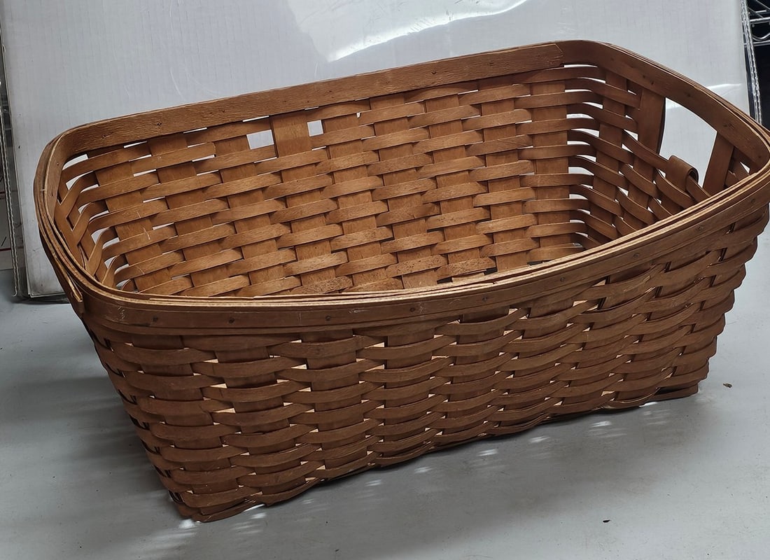 1992 Signed Longaberger Handled Basket (1 of 1)