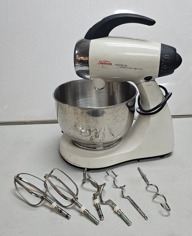 Vintage Sunbeam Mixmaster Heritage Series Stand Mixer (1 of 1)