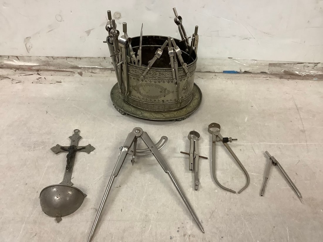 Lot of Drawing Compasses and more: Lot of Drawing Compasses and more
