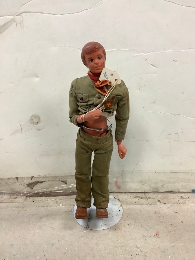 Vintage Kenner prod. doll 1974 9in.tall: Vintage Kenner prod. doll 1974 9in.tall