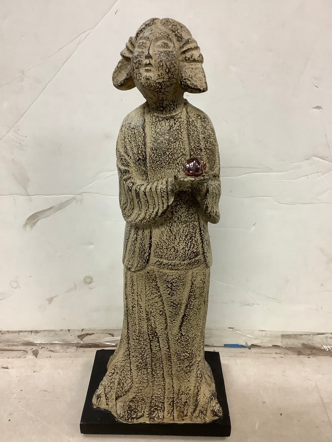 Lot of Decorative oriental Statue (22 in) (1 of 1)