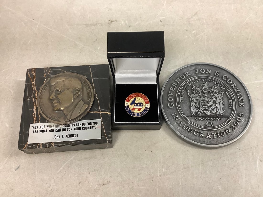 Jon S. Corzine Inauguration Medallion(3.5 in), JFK plaque, and Democratic Pin: Jon S. Corzine Inauguration Medallion(3.5 in), JFK plaque, and Democratic Pin