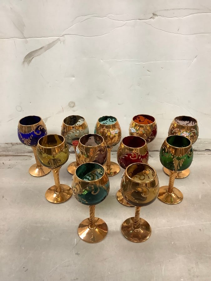 Lot of Murano Venice, Italy Wine Glasses (Tallest - 5.5in.): Lot of Murano Venice, Italy Wine Glasses (Tallest - 5.5in.)