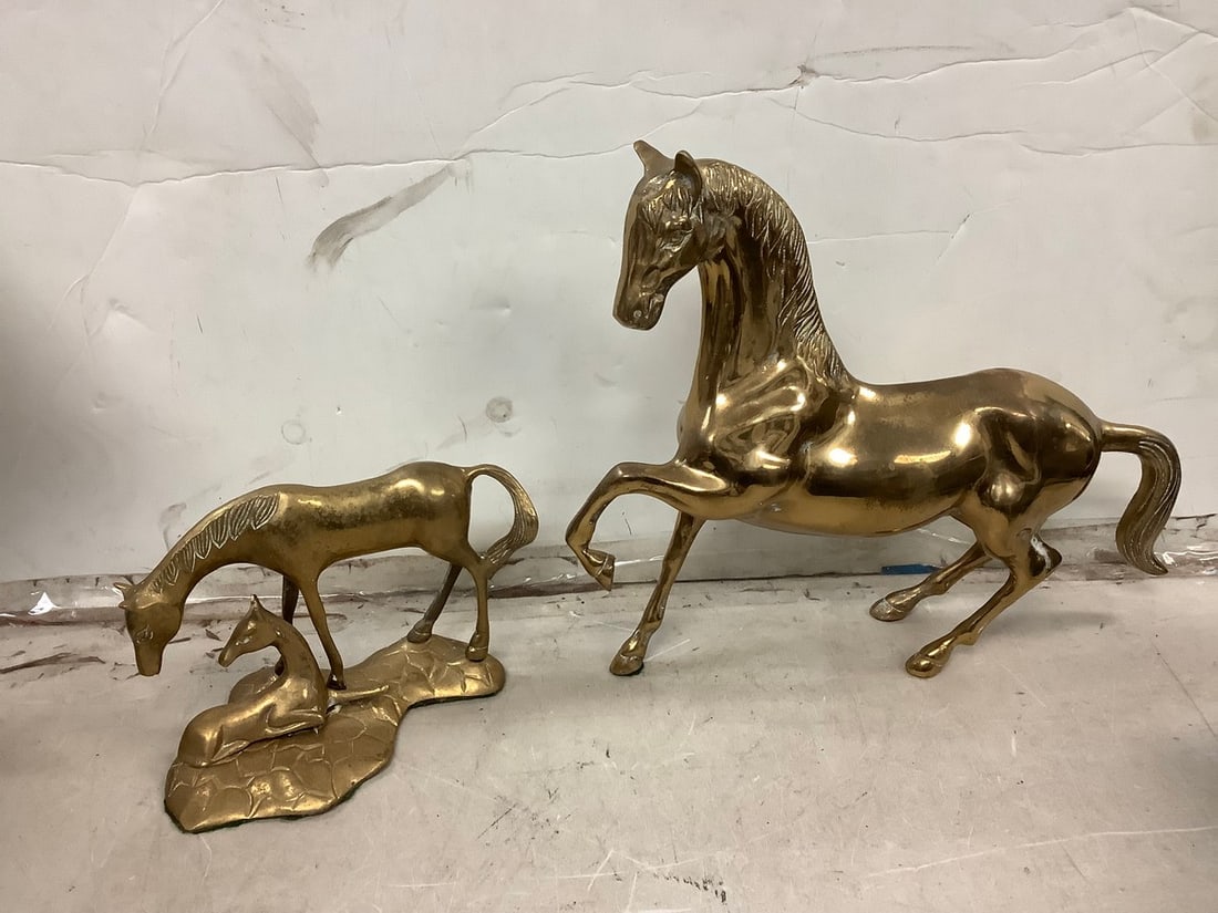 Lot of brass horse statues (biggest one 12.5intallx14.5in.long) (1 of 1)