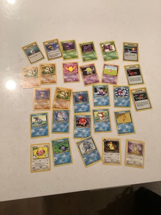 Big lot of vintage 1999-2001 pokemon cards neo discovery, neo revelation, 1st edition jungle, team: Big lot of vintage 1999-2001 pokemon cards neo discovery, neo revelation, 1st edition jungle, team rocket and more