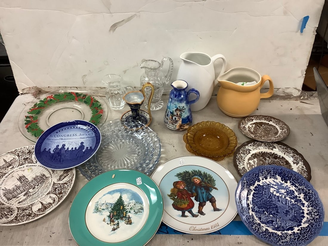 Lot of Mason cash pitcher ceramic, Royal Staffordshire decorative plate, other decorative plates, (1 of 1)