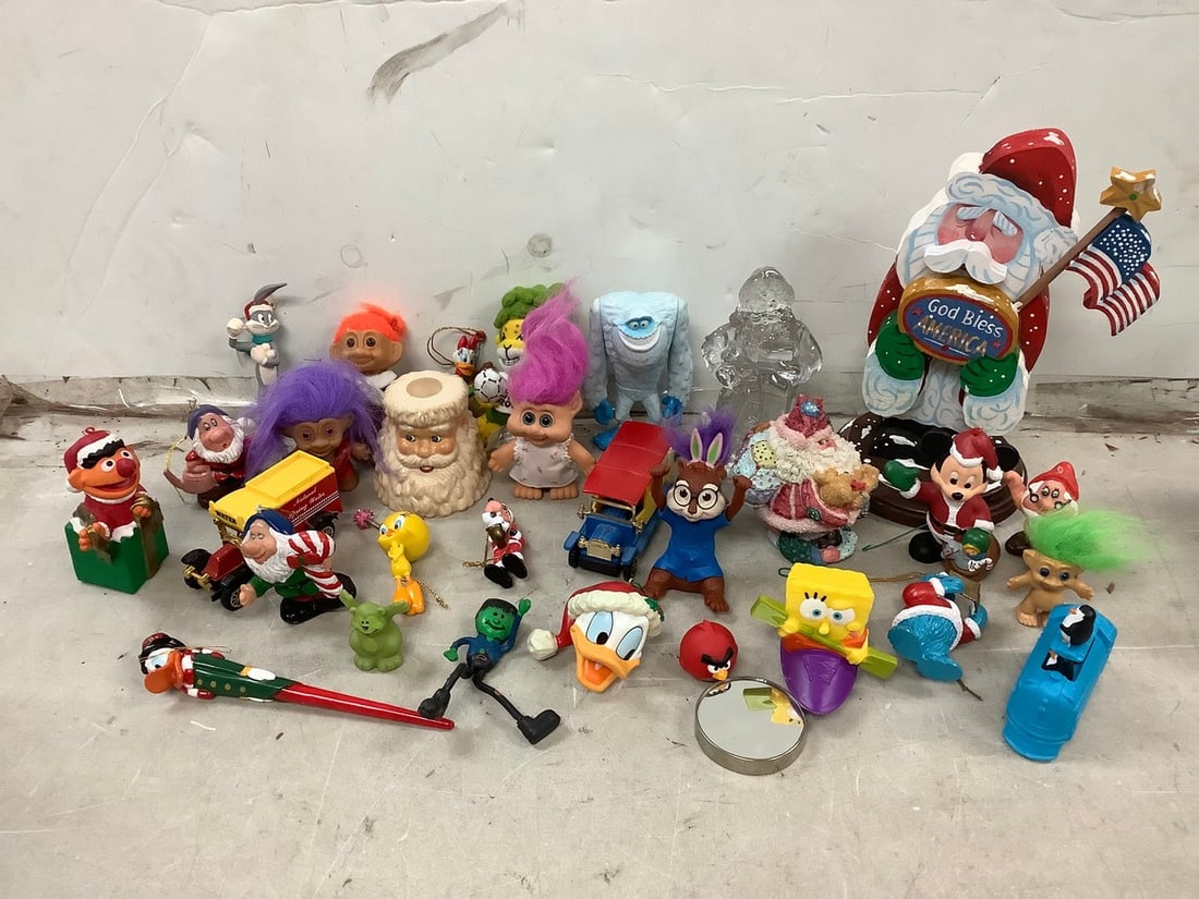 Lot of various toys and Santa statue signed Dan pompeo 9.5in.tall (1 of 1)