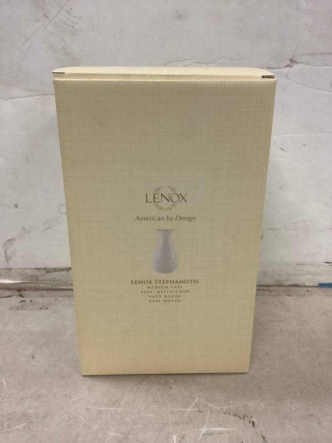 Lenox stephanotis medium vase new in box: Lenox stephanotis medium vase new in box