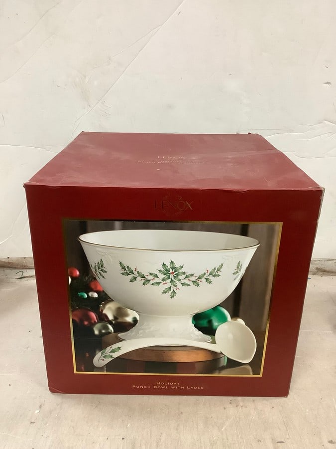Lenox holiday punch bowl with ladle new in box: Lenox holiday punch bowl with ladle new in box
