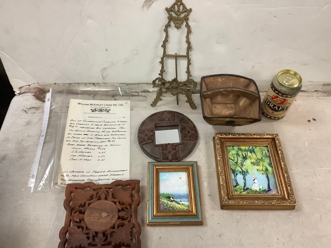 Lot of various frames, vintage jelly belly can, and more: Lot of various frames, vintage jelly belly can, and more