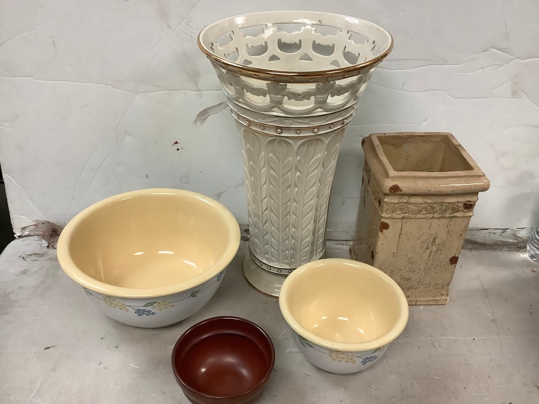 Lot of Lenox Florentine & Pearl planter, ceramic bowls, and more 16in.tallest: Lot of Lenox Florentine & Pearl planter, ceramic bowls, and more 16in.tallest