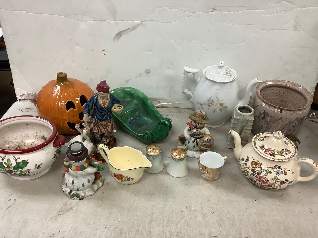 Lot of patent ironstone teacup(Mason's), pumpkin ceramic, various statues, and more(about (1 of 1)