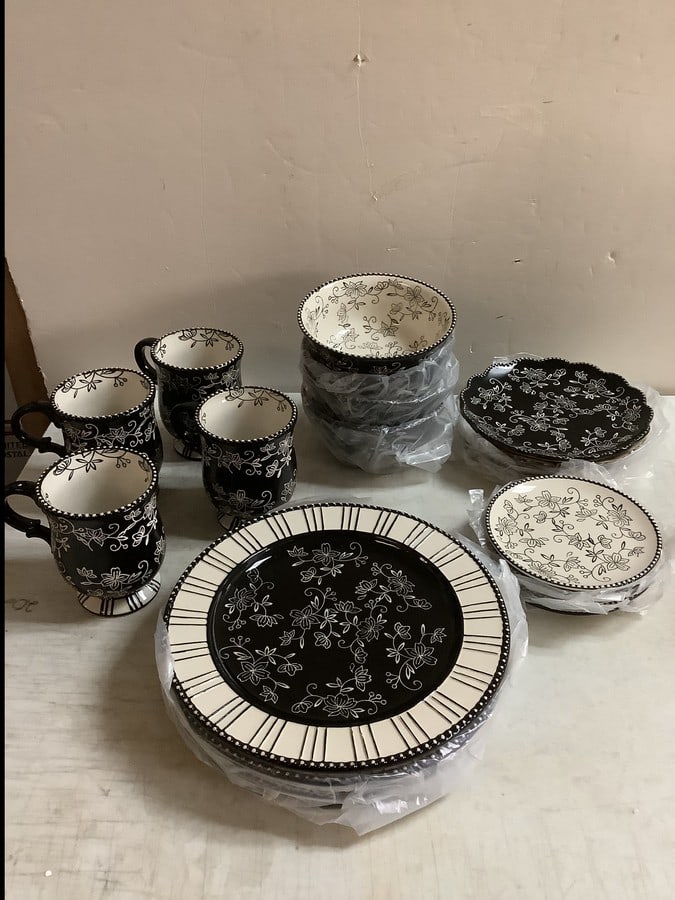 Lot of Temp-tations LLC decorative cups(5in.tall), bowls, and more (1 of 1)