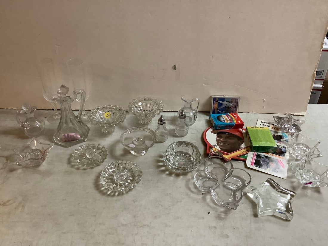 Lot of vintage baseball collectible cards, glass salt and pepper shakers, glass (1 of 1)