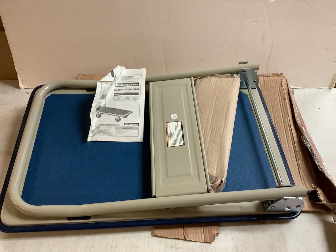 Haul Master folding platform truck(19in.x29in.) (1 of 1)