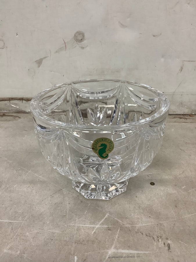 Lot of Waterford crystal bowl3.75in.tall: Lot of Waterford crystal bowl3.75in.tall