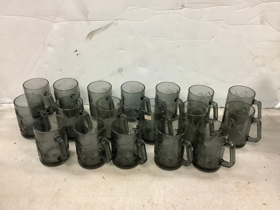 Lot of 1970's McDonald's character coffee mugs(4.5in.tall): Lot of 1970's McDonald's character coffee mugs(4.5in.tall)
