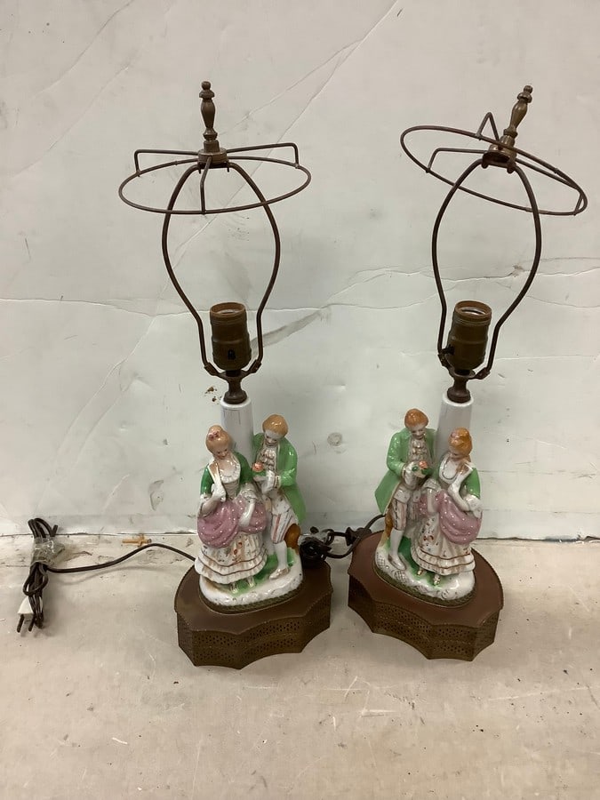 Set of 2 decorative ceramic lamps(21.5in.tall) (1 of 1)