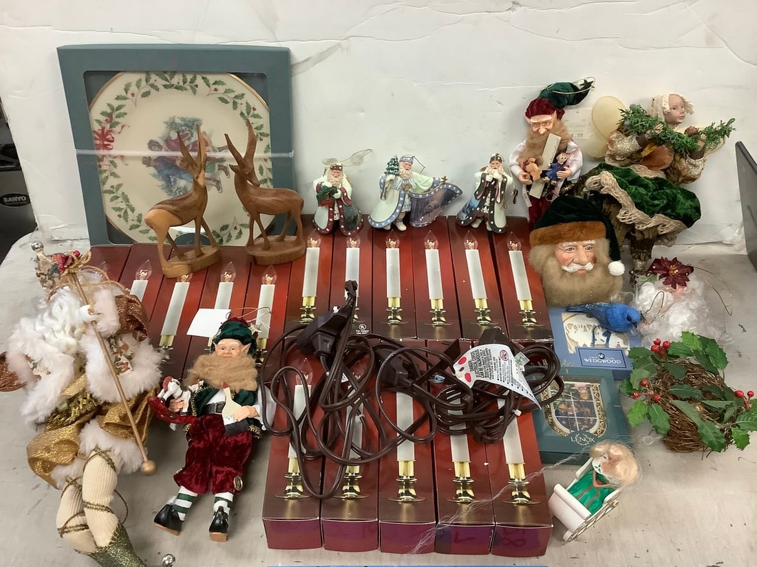 Lot of Special Times candle lamps, Lenox annual limited edition plate, and The Ashton-Drake: Lot of Special Times candle lamps, Lenox annual limited edition plate, and The Ashton-Drake Galleries Heirloom ornaments, and more(tallest