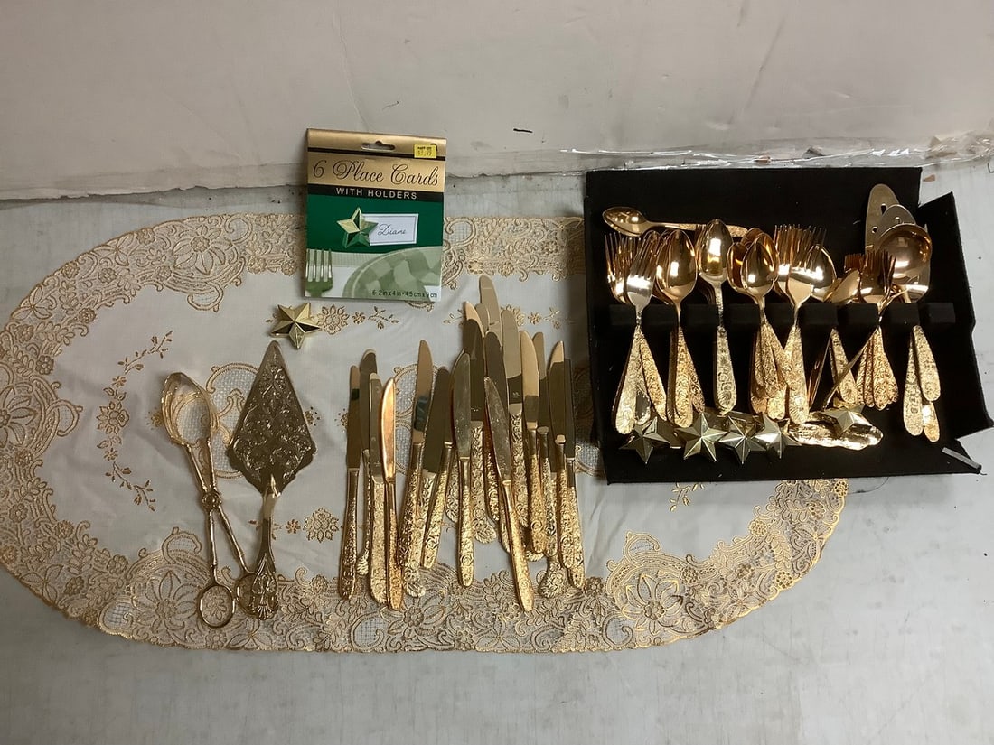 Lot of Assorted Gold Utencils and other Kitchen Appliances: Lot of Assorted Gold Utencils and other Kitchen Appliances