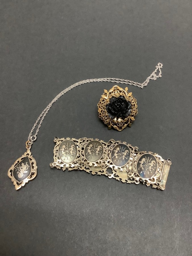 Lot of sterling silver bracelet and more: Lot of sterling silver bracelet and more