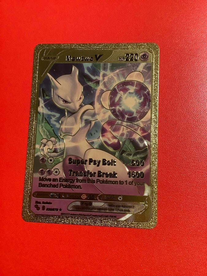 Mewtwo V custom gold pokemon card (1 of 1)