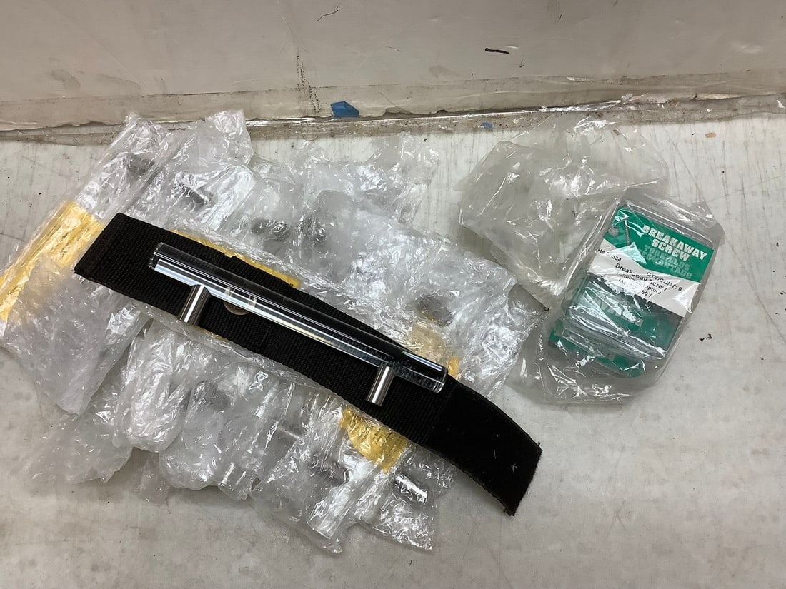 Lot of 15 glass handles and breakaway screws (1 of 1)