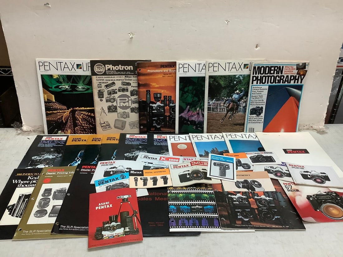 Lot of vintage Pentax camera manuals: Lot of vintage Pentax camera manuals