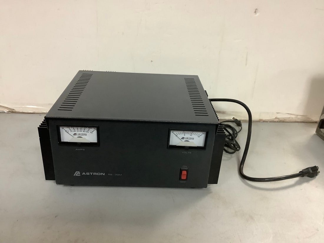Vintage Astron RS-70  power supply (working condition) (1 of 1)