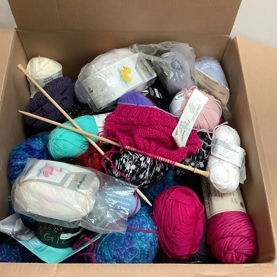 Lot of Various Yarn and Crochet Hooks (1 of 1)