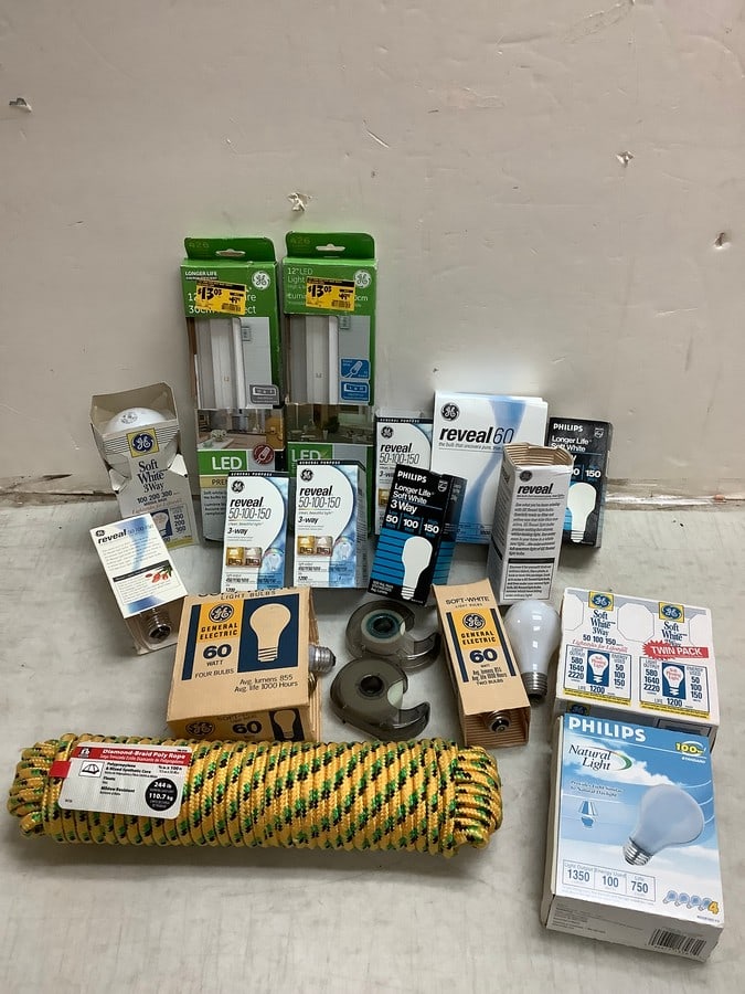 Lots of Led Bulbs (60 and 50 Watt), Markers and 100 Feet of Poly Rope: Lots of Led Bulbs (60 and 50 Watt), Markers and 100 Feet of Poly Rope