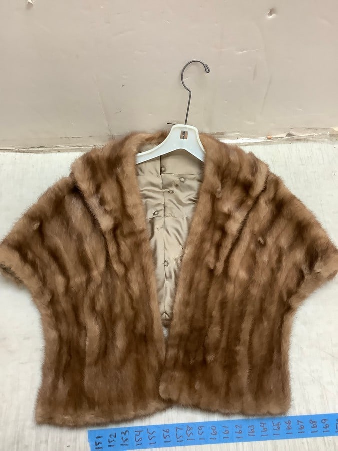 Mink Stole size unknown: Mink Stole size unknown