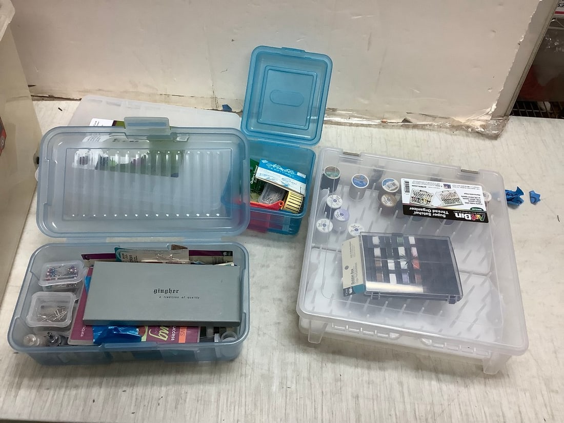Lot of sewing material and empty organizer (1 of 1)
