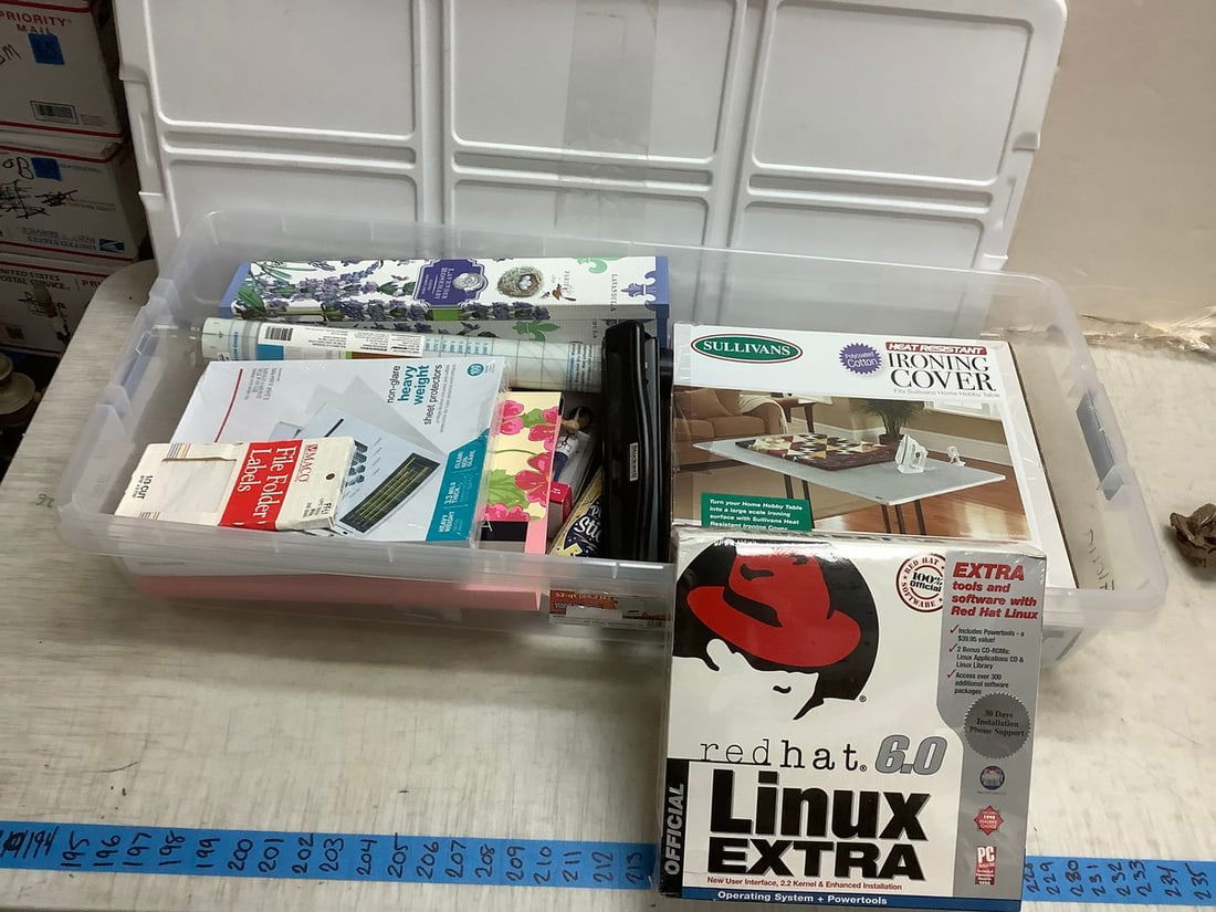 Lot of Linux extra operating system + powertools, ironing cover, hole and more: Lot of Linux extra operating system + powertools, ironing cover, hole and more