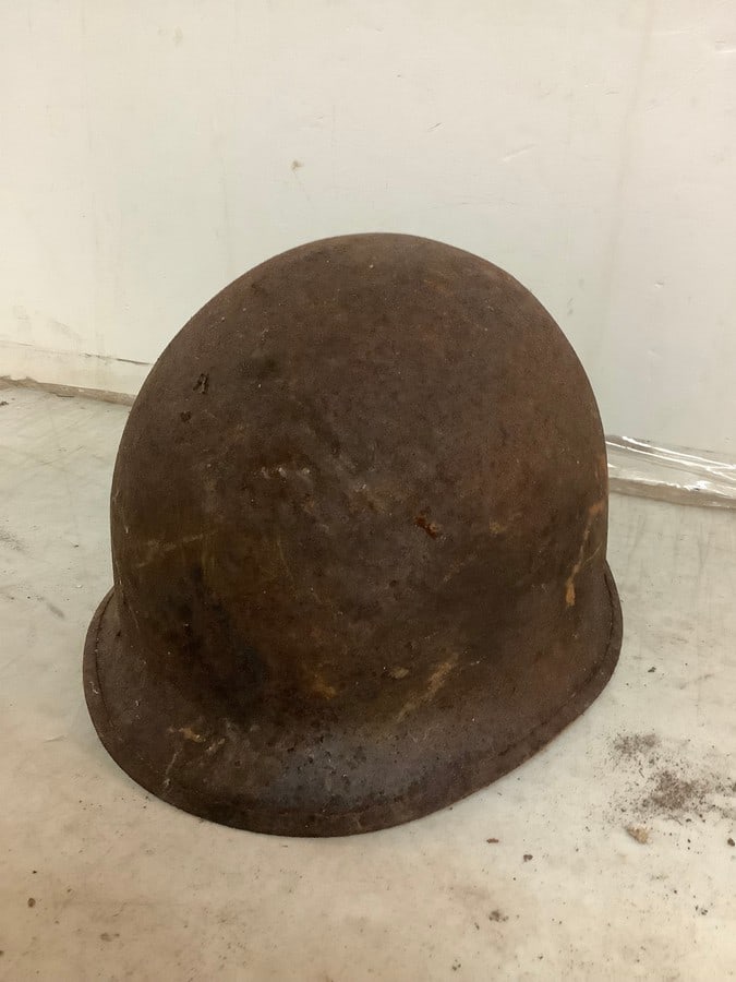 Vintage helmet(7.5in.tall): Vintage helmet(7.5in.tall)
