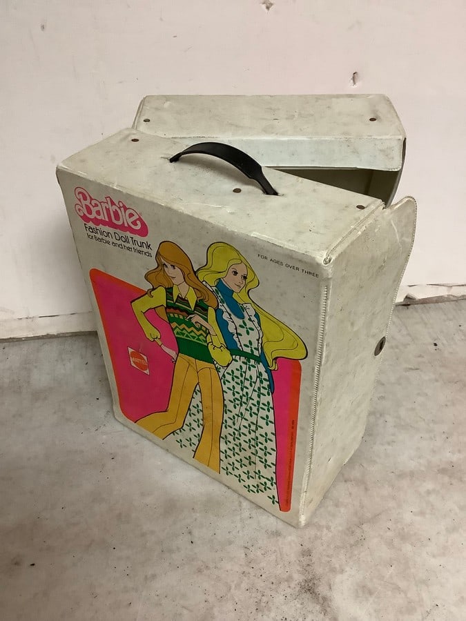 Vintage Barbie Fashion Doll Trunk (Empty): Vintage Barbie Fashion Doll Trunk (Empty)