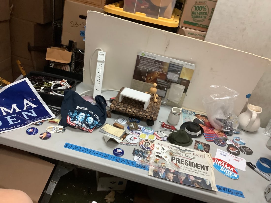 Lot of Capstone 3 LED outside lights, 2008 obama and biden shirt XL, political pins, political (1 of 1)