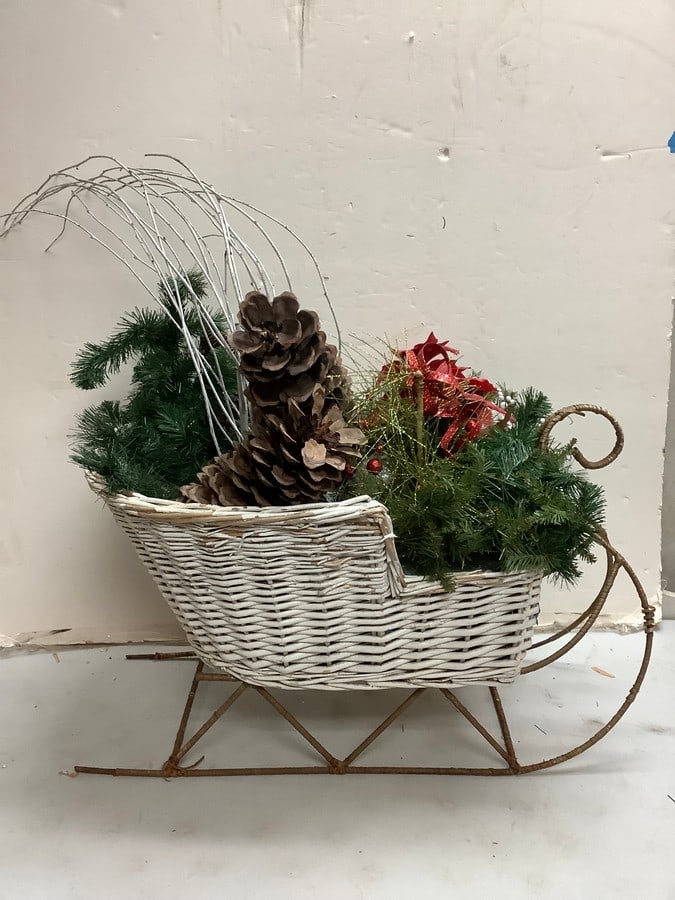 Sled Christmas decoration (about 30.5in.long, 28in.tall): Sled Christmas decoration (about 30.5in.long, 28in.tall)