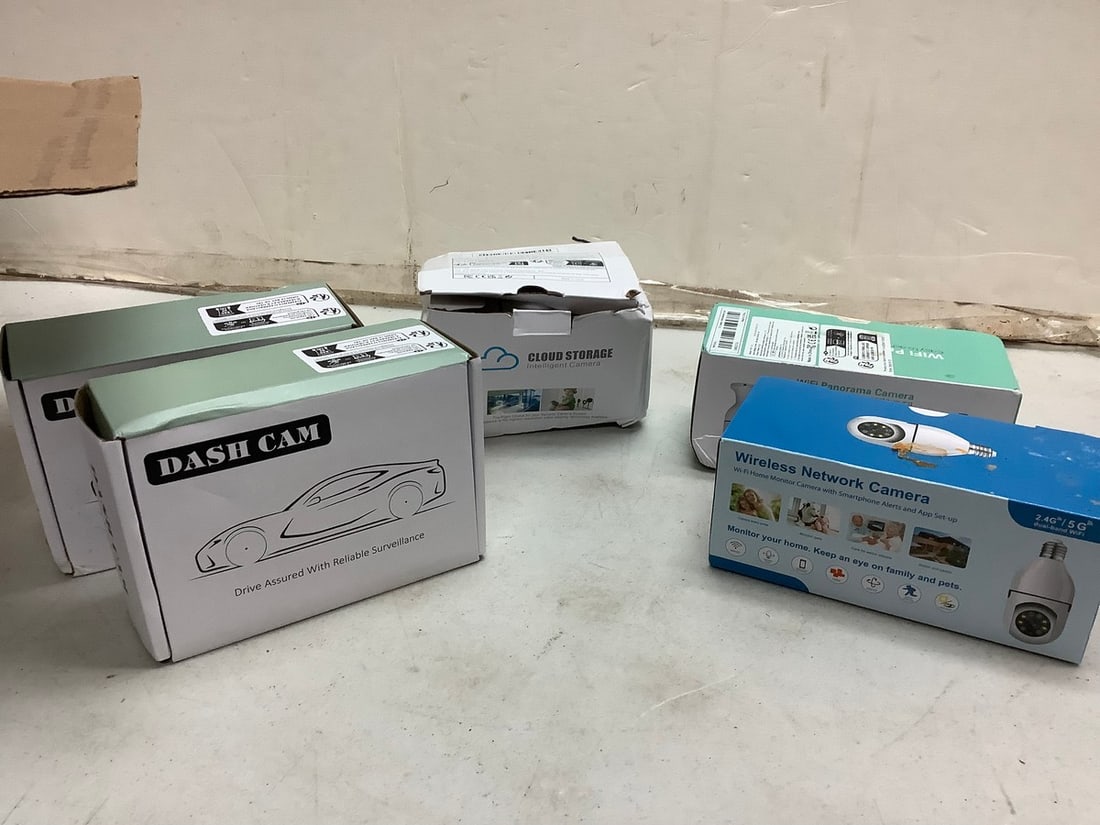 Lot of Wifi cameras, dash cams and more. (1 of 1)