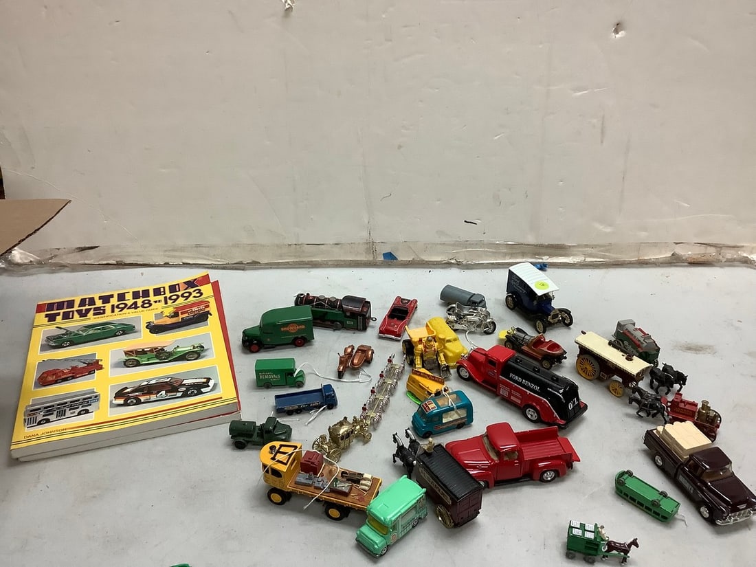 Lot of hershey's truck, ford Benzol truck, car book and other vintage toys: Lot of hershey's truck, ford Benzol truck, car book and other vintage toys
