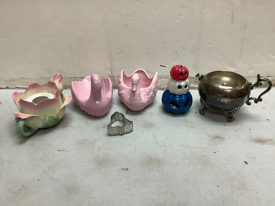 Ambiance Tea Cup, Pink Swan Cups, Cookie Cutter, and more (tallest - 4.5 in): Ambiance Tea Cup, Pink Swan Cups, Cookie Cutter, and more (tallest - 4.5 in)