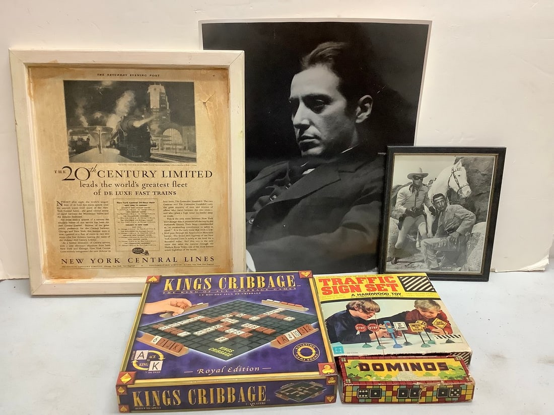 Lot of vintage Dominos, Traffic Sign set, King's Cribbage, and more: Lot of vintage Dominos, Traffic Sign set, King's Cribbage, and more