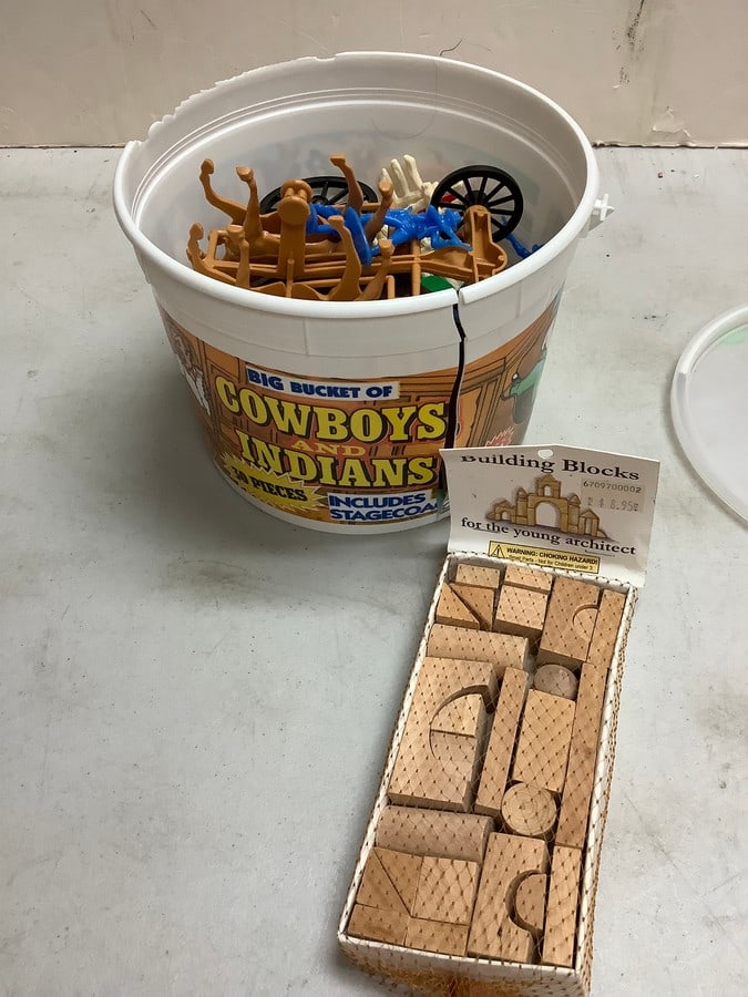 Lot of Vintage Rivarossi Train car models (in box) (1 of 1)