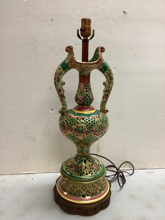 Capodimonte lamp(26.5in.tall) (1 of 1)