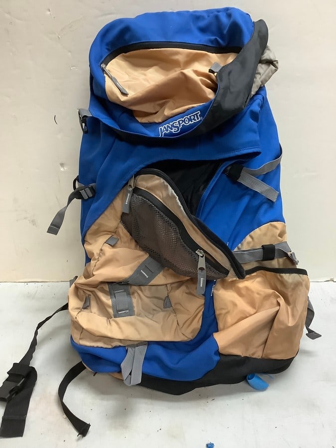 Big Bear 5000 travel backpack (1 of 1)